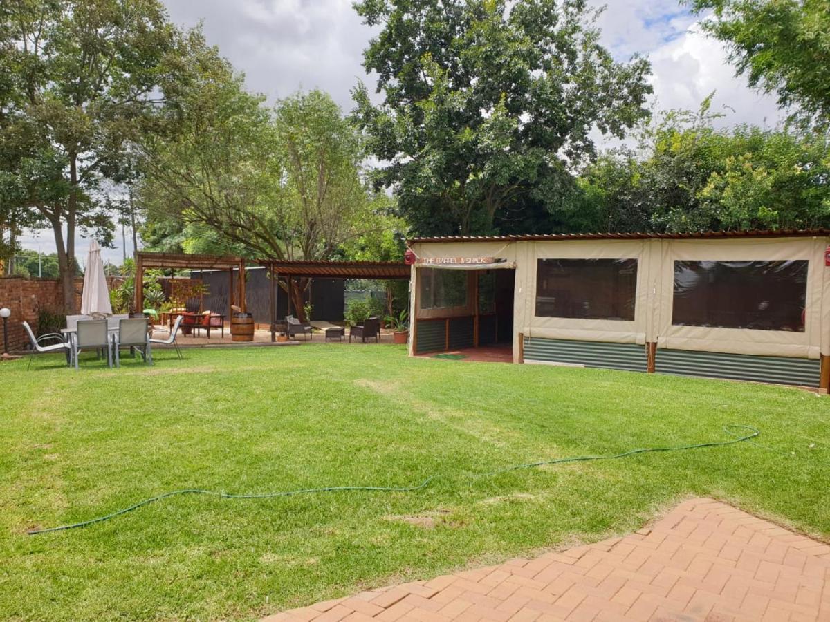 The Lazy Grape Guest Lodge & Spa Benoni Eksteriør billede