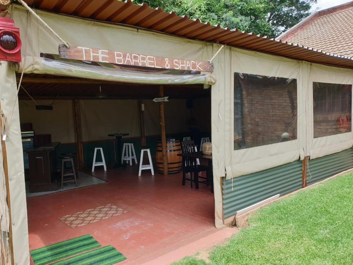 The Lazy Grape Guest Lodge & Spa Benoni Eksteriør billede