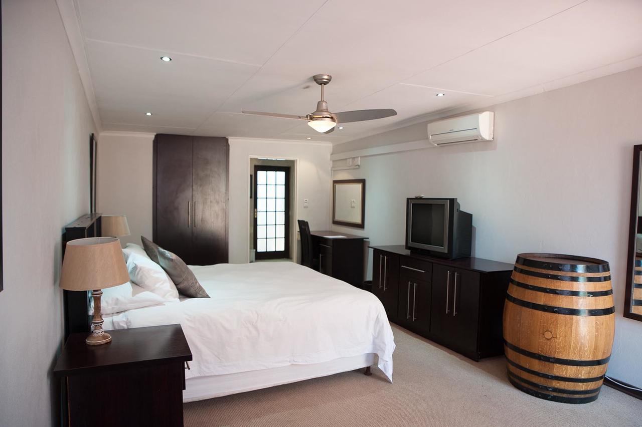 The Lazy Grape Guest Lodge & Spa Benoni Eksteriør billede