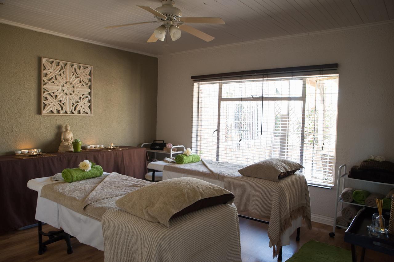 The Lazy Grape Guest Lodge & Spa Benoni Eksteriør billede